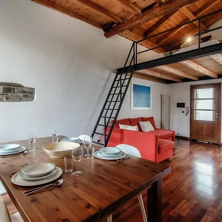 Loft Madera - By Myhomeincomo
