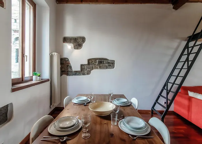 Loft Madera - By Myhomeincomo Apartamento *