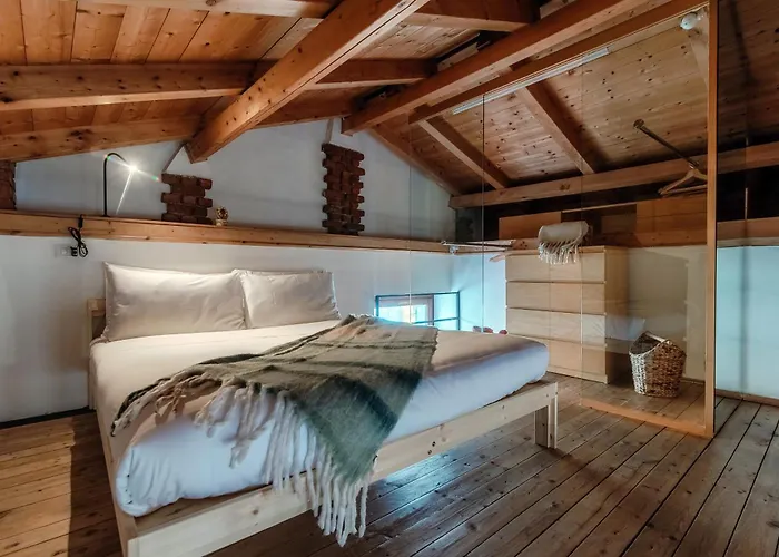 Διαμέρισμα Loft Madera - By Myhomeincomo *